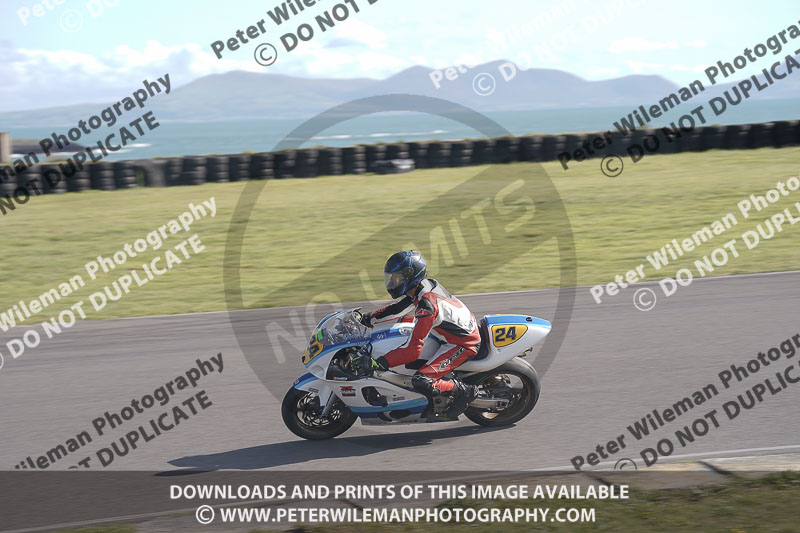 anglesey no limits trackday;anglesey photographs;anglesey trackday photographs;enduro digital images;event digital images;eventdigitalimages;no limits trackdays;peter wileman photography;racing digital images;trac mon;trackday digital images;trackday photos;ty croes